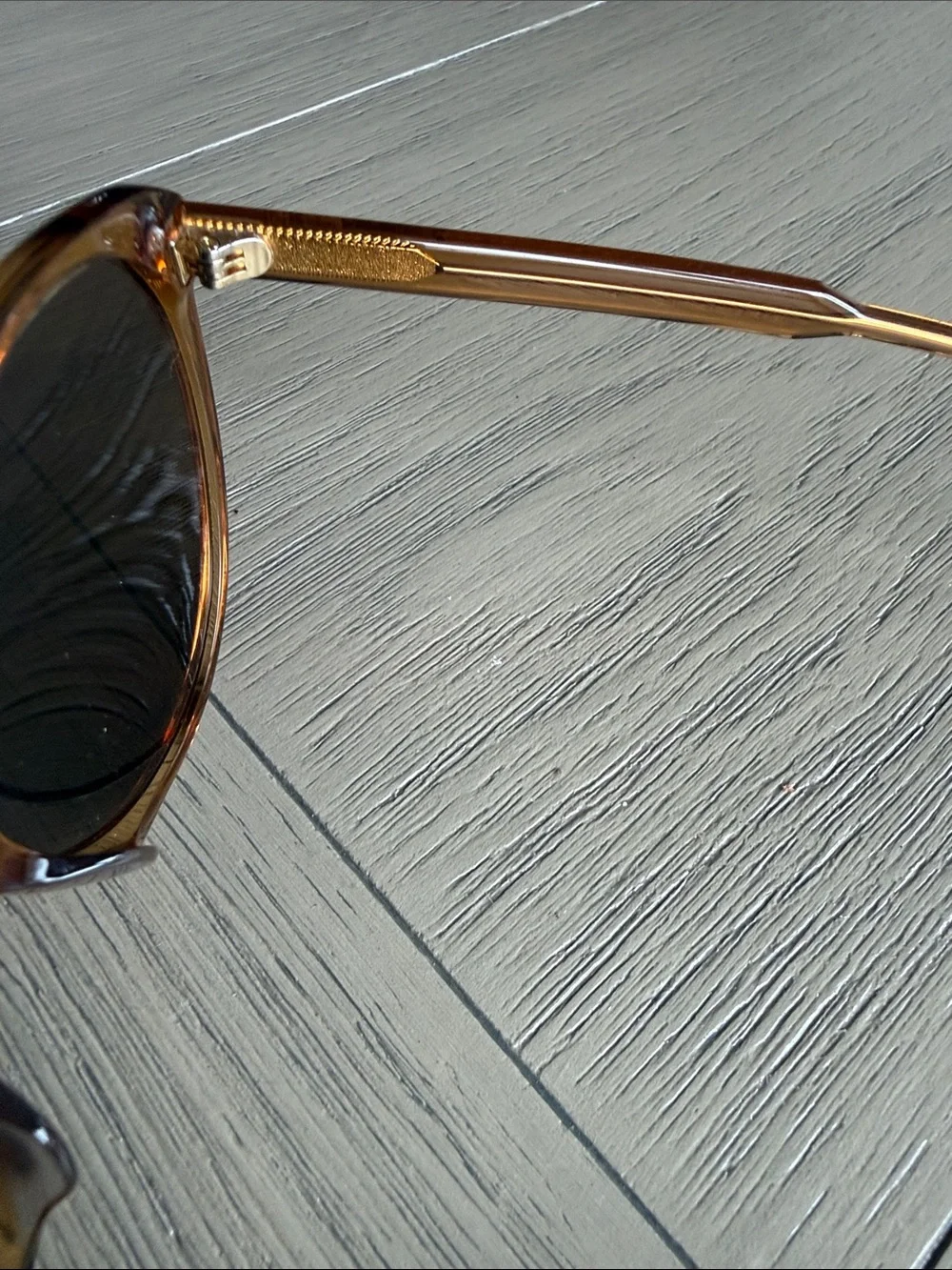 Fendi Amber Tinted Round Sunglasses
